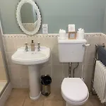 Guest house Hollyside 3*