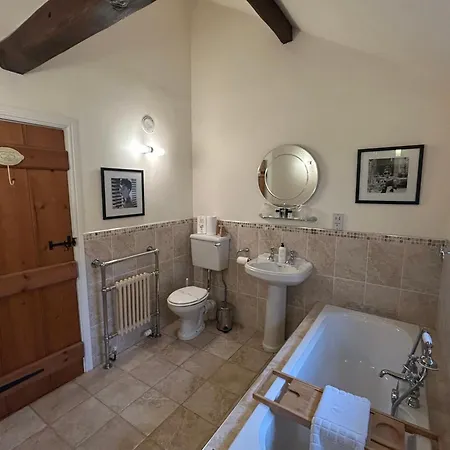 Pensionat Hollyside 3*