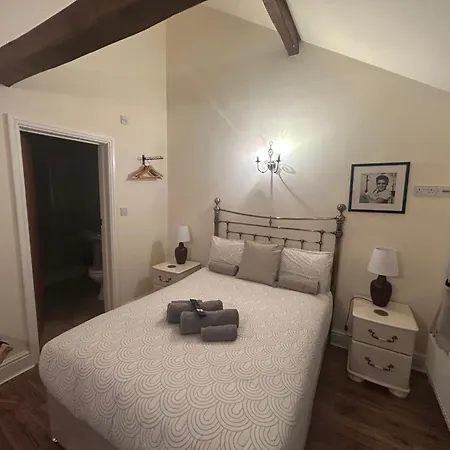 Hollyside 3* Carlisle (Cumbria)